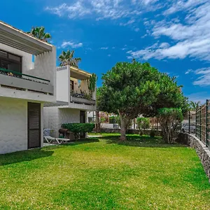 https://cozy-apartments-next-to-the-beach-wifi.tenerifehoteles.net